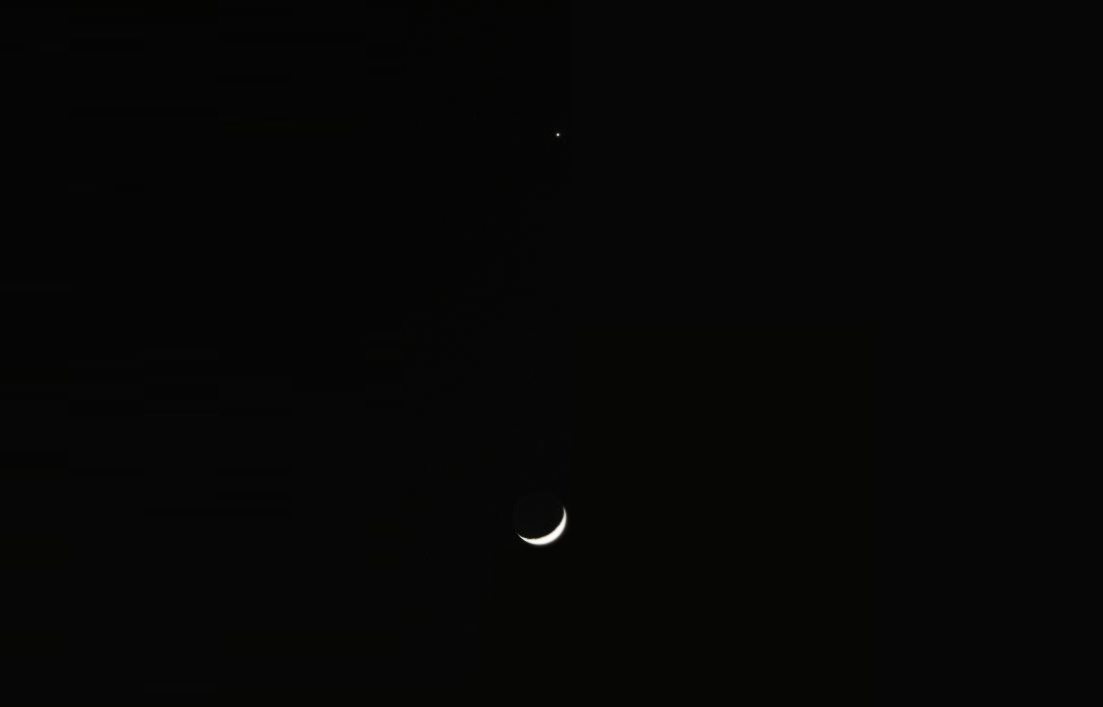 1月3日金星伴月.png